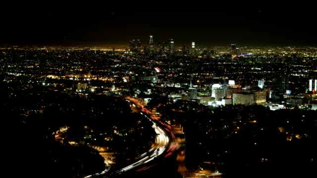 Zeitraffer-von-Los-Angeles-bei-Nacht