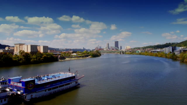Pittsburgh-Riverboat