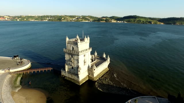 Vista-aérea-de-la-torre-de-belén-en-Lisboa,-Portugal