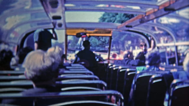 TM-Double-decker-bus-Ausblick-ist-eine-beliebte-Attraktion,-um-die-Stadt-zu-erkunden.