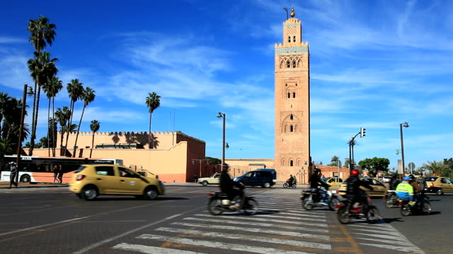Koutoubia-Moschee-in-Marrakesch,-Marokko