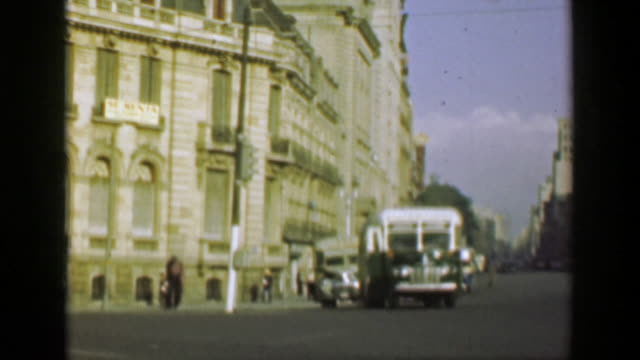 1952:-Classic-städtischen-Busverkehr-shuttles-Straßen-der-Innenstadt.