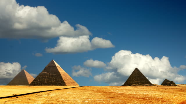 Ägypten-panorama-Pyramide-mit-hoher-Auflösung-Kairo