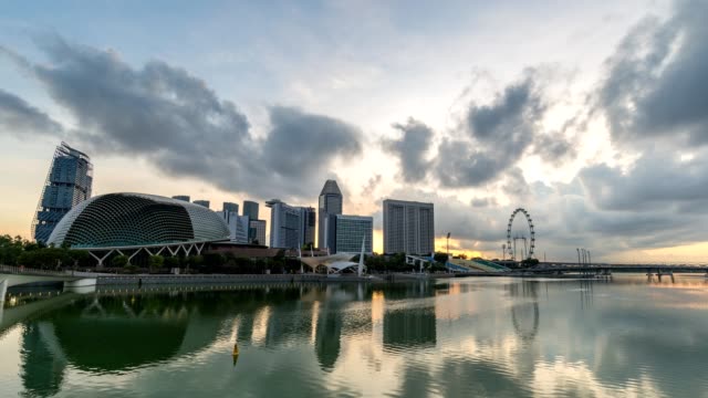 Singapur-ciudad-horizonte-sunrise-timelapse,-Singapur,-4K-Time-lapse