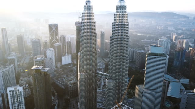 Luftbild-Drohne-Filmmaterial-auf-Skyline-von-Kuala-Lumpur