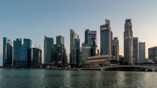 Singapore-city-skyline-day-to-night-timelapse,-Singapore,-4K-Time-lapse