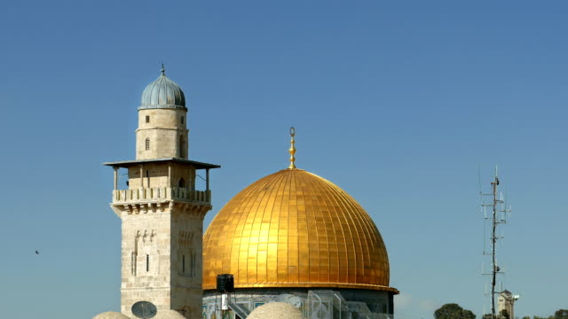Dome-of-the-Rock-und-westlichen-Mauer-in-Jerusalem