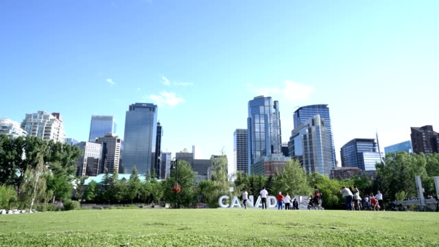 Time-lapse-of-Calgary-skyline.-Canada-150