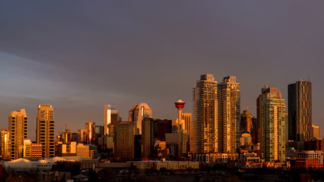 Lapso-de-tiempo-de-amanecer-centro-de-la-ciudad-de-Calgary