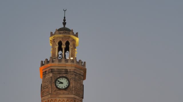 Izmir-clock-tower-close-up