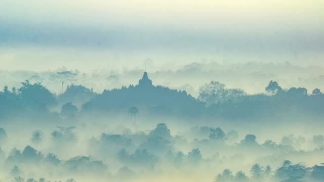 perfekte-Zeitraffer-in-Borobudur-Tempel-am-Morgen,-4K