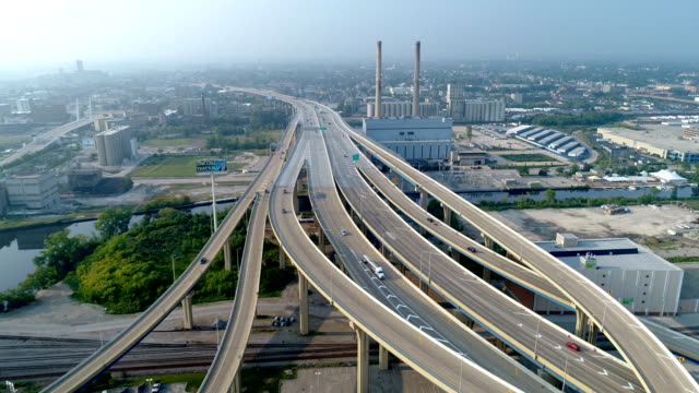 Milwaukee-Marquette-Interchange-for-Interstate-94-and-43