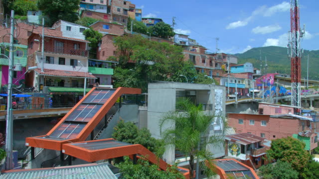 Fahrtreppen-in-Comuna-13,-Nachbarschaft-von-Medellin-Colombia