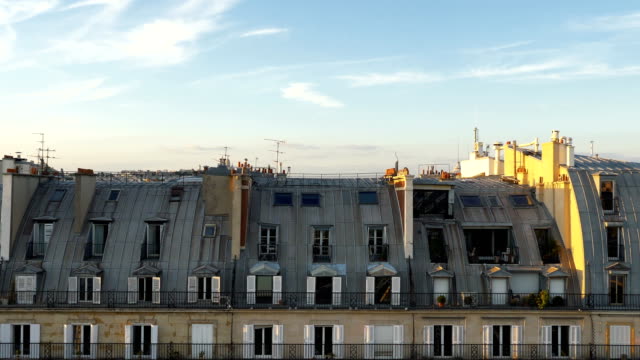 Blick-auf-Sacre-Coeur-in-Paris-in-Zeitlupe-120fps