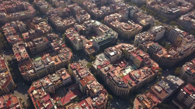 Cuartos-cuadrados-típicos-de-Barcelona