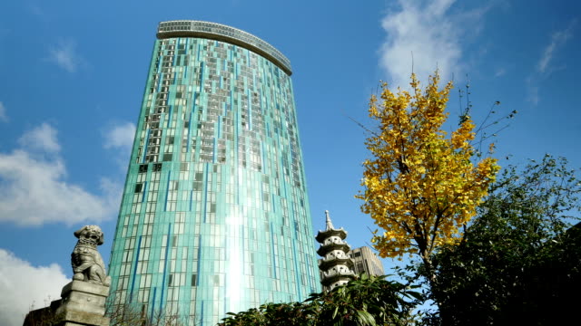 City-tower-block-in-Birmingham,-England.
