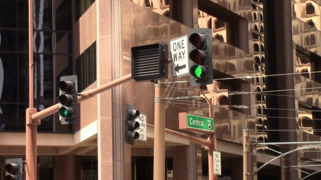 Las-señales-de-tráfico-en-el-centro-de-Phoenix,-Arizona