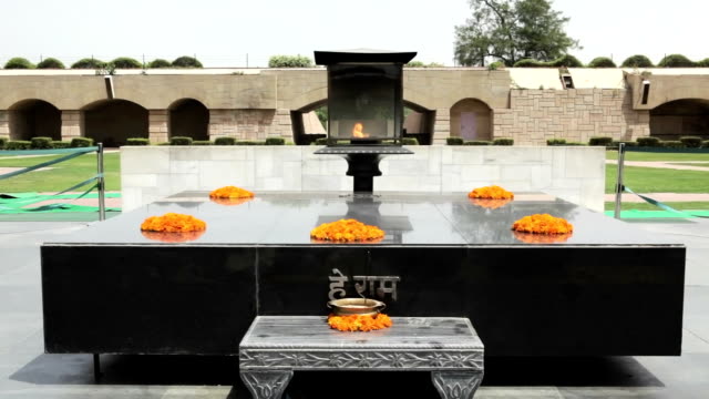 Raj-Ghat,-Gandhi-Memorial