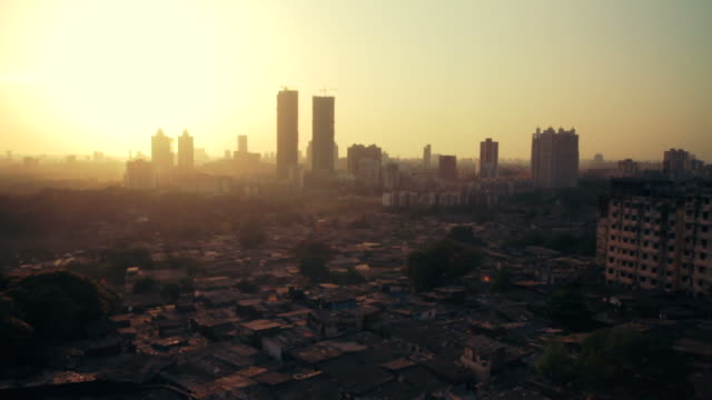 Lapso-de-tiempo-del-atardecer-de-horizonte-de-la-ciudad-de-Mumbai.