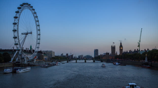 Day-to-night-time-lapse-of-the-London-Eye-and-Big-Ben
