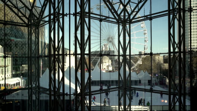 Birmingham-centenario-Square-Desde-dentro,-el-Centro-Internacional-de-Convenciones.