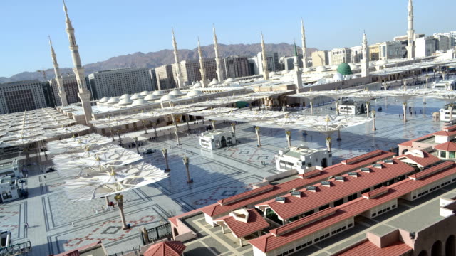 Naboi-haram-(masjed)-at-afternoon-loop