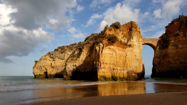 Students-beach-in-Lagos,-Portugal