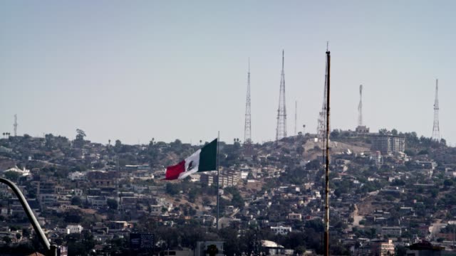 Mexikanische-Flagge-in-Tijuana