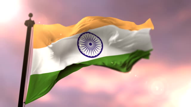 Flagge-von-Indien-winken-wind-langsam:-bei-Sonnenuntergang,-loop