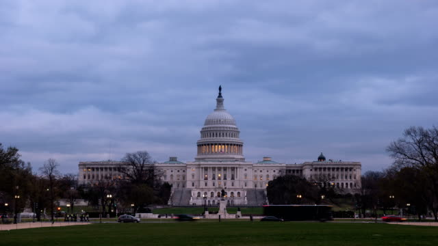 day-to-night-time-lapse-of-the-us-capitol-building-in-washington