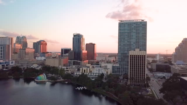 The-City-Beautiful-Orlando-Florida-Lake-Eola-downtown-aerial-view