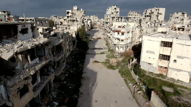 Antenne-in-der-Straße-von-Syrien-bei-bewölktem-Himmel