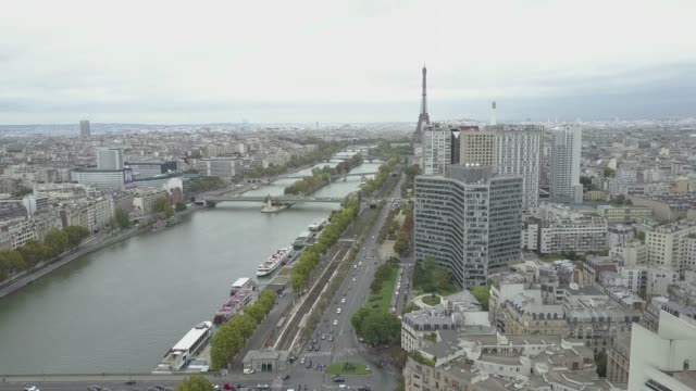 Luftaufnahmen-von-Paris,-mit-Seine-und-Eiffelturm