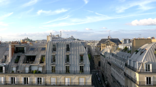 Vista-aérea-de-Sacre-Coeur-en-París-en-cámara-lenta-120fps