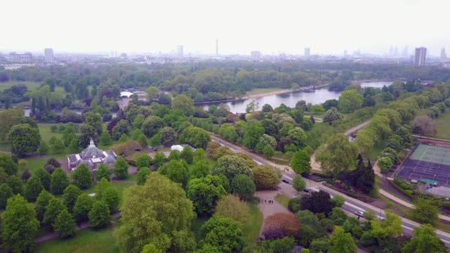 Beautiful-aerial-view-of-the-Hyde-park-in-London-from-above.