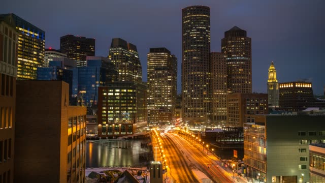 Time-lapse-of-Boston-downtown-at-sunrise