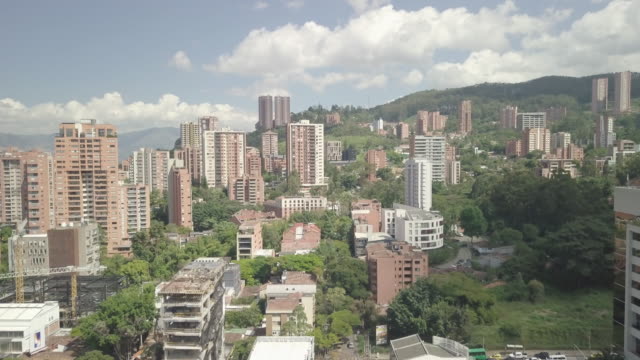 Luftdrohne-von-Medellin-in-Kolumbien