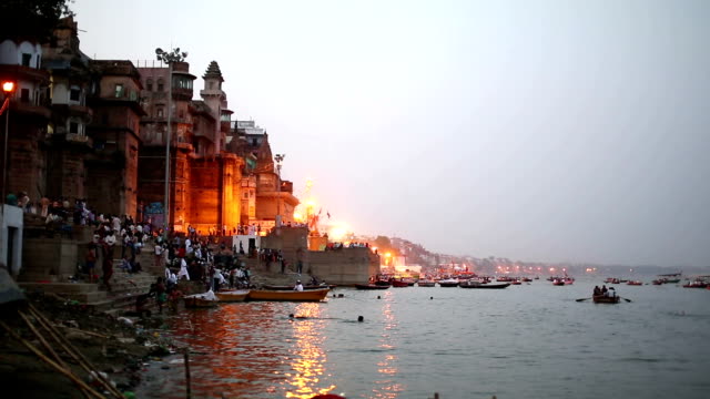 Alltägliche-Szene-in-Varanasi