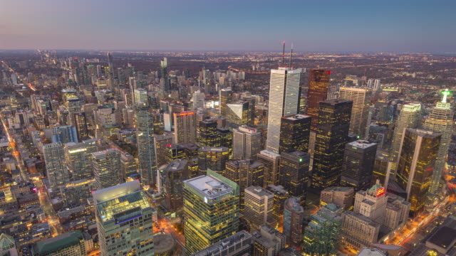 Toronto,-Kanada,-Timelapse---Downtown-Toronto-vom-Tag-zur-Nacht