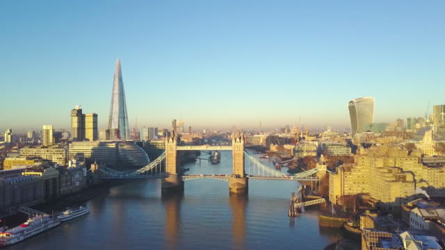 Aerial-cityscape-view-of-London-and-the-River-Thames