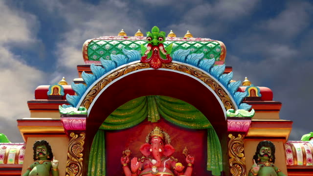 Templo-hindú-tradicional-del-sur,-Kerala,-India