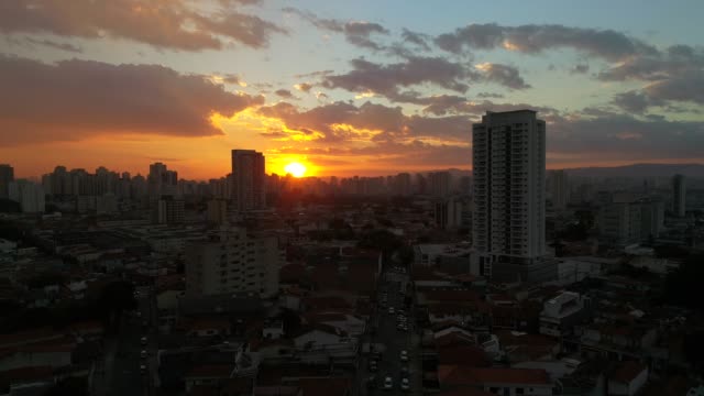 Sonnenuntergang-über-Sao-Paulo-Stadt