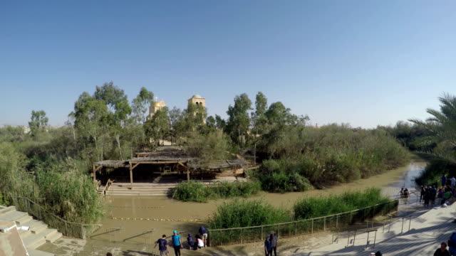 Aptismal-Ort-Qasr-el-Yahud-am-Jordan-River-in-der-Nähe-von-Yericho-ist-die-Bibel-den-Ort-laut-wo-Jesus-Christus-von-Johannes-den-Täufer-getauft-werden-wird
