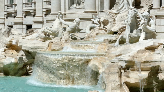 Der-Trevi-Brunnen-in-Rom,-Italien