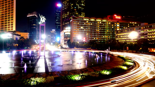 Zeitraffer-der-hektischen-Verkehr-am-Hotel-Indonesien-Kreisverkehr-in-Jakarta