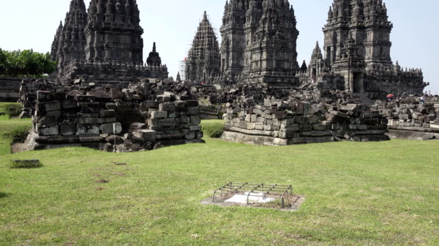 Candi-Prambanan-oder-Candi-Rara-Jonggrang-ist-ein-9.-Jahrhundert-Hindu-Tempel-Verbindung-in-Zentraljava,-Indonesien