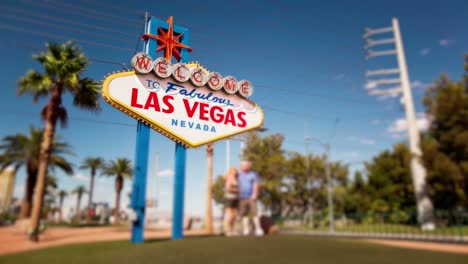 Famous-Las-Vegas-sign-time-lapse