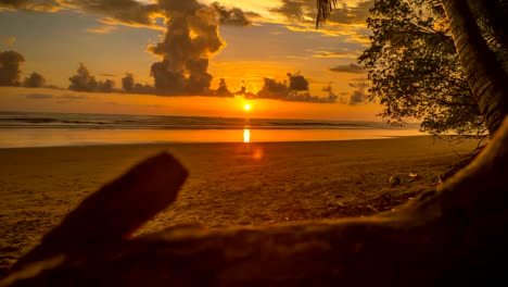 Costa-Rica-Sunset-Time-Lapse-Uvita