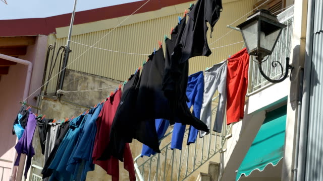 Laundry-on-Wire-in-Wind