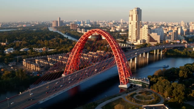 Die-malerische-Brücke-in-Moskau